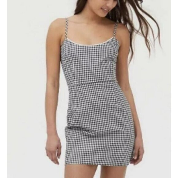 Urban Outfitters Black/White Gingham Stretch Strappy Mini Dress - Medium - Picture 1 of 8